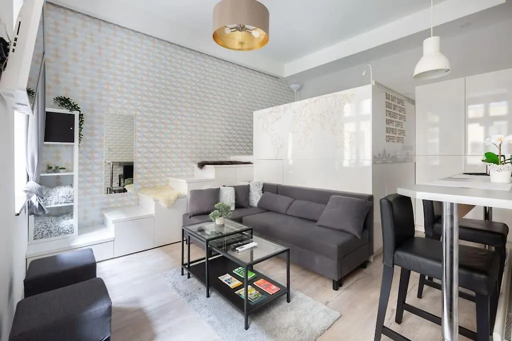 Budapest & Coffee Apt By Nw contacts
